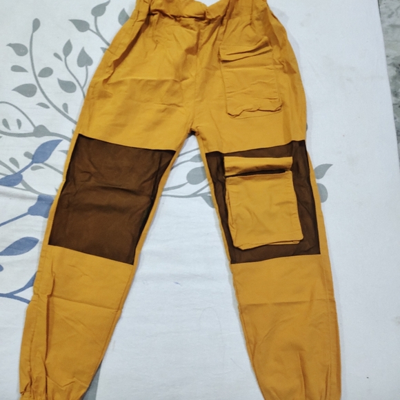 Pants - Stylish jogger never worn